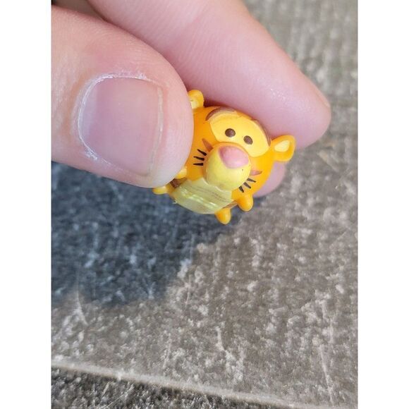 Disney Tsum Tsum Tigger Winnie the Pooh mini toy figure - Picture 2 of 4